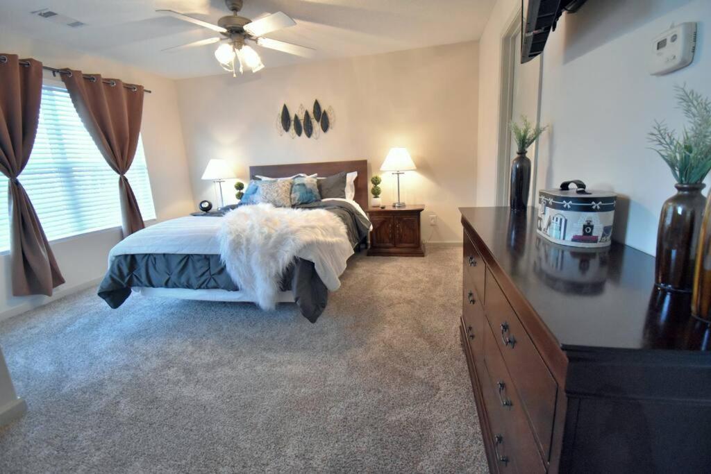 Cozy Renovated Winder Townhouse Traveller Awards 2025 Winner Ngoại thất bức ảnh